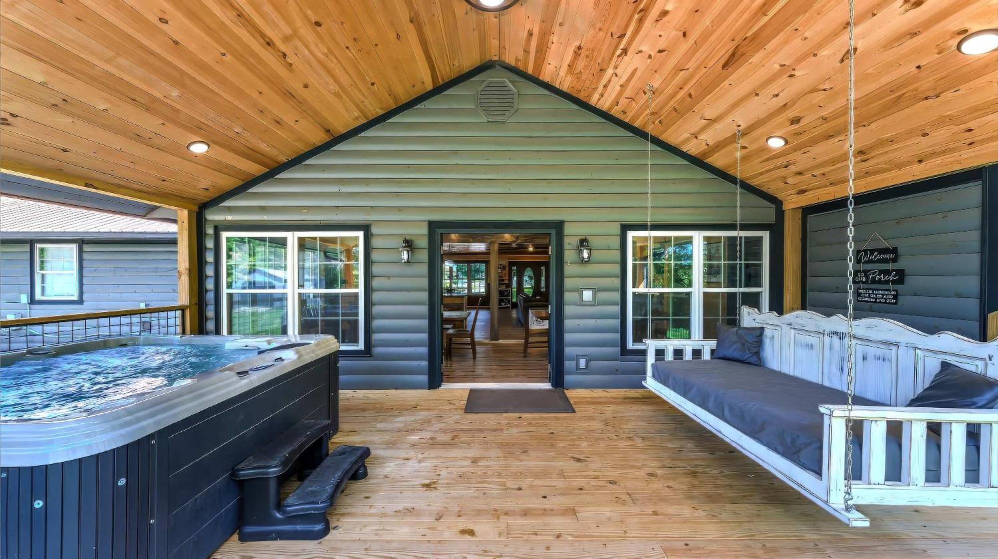 Poolside At Autumn Woods - Pool, Theater, Fireplace, Firepit, Arcade Sevierville Exterior foto